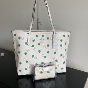 Coach tote bag purse wallet